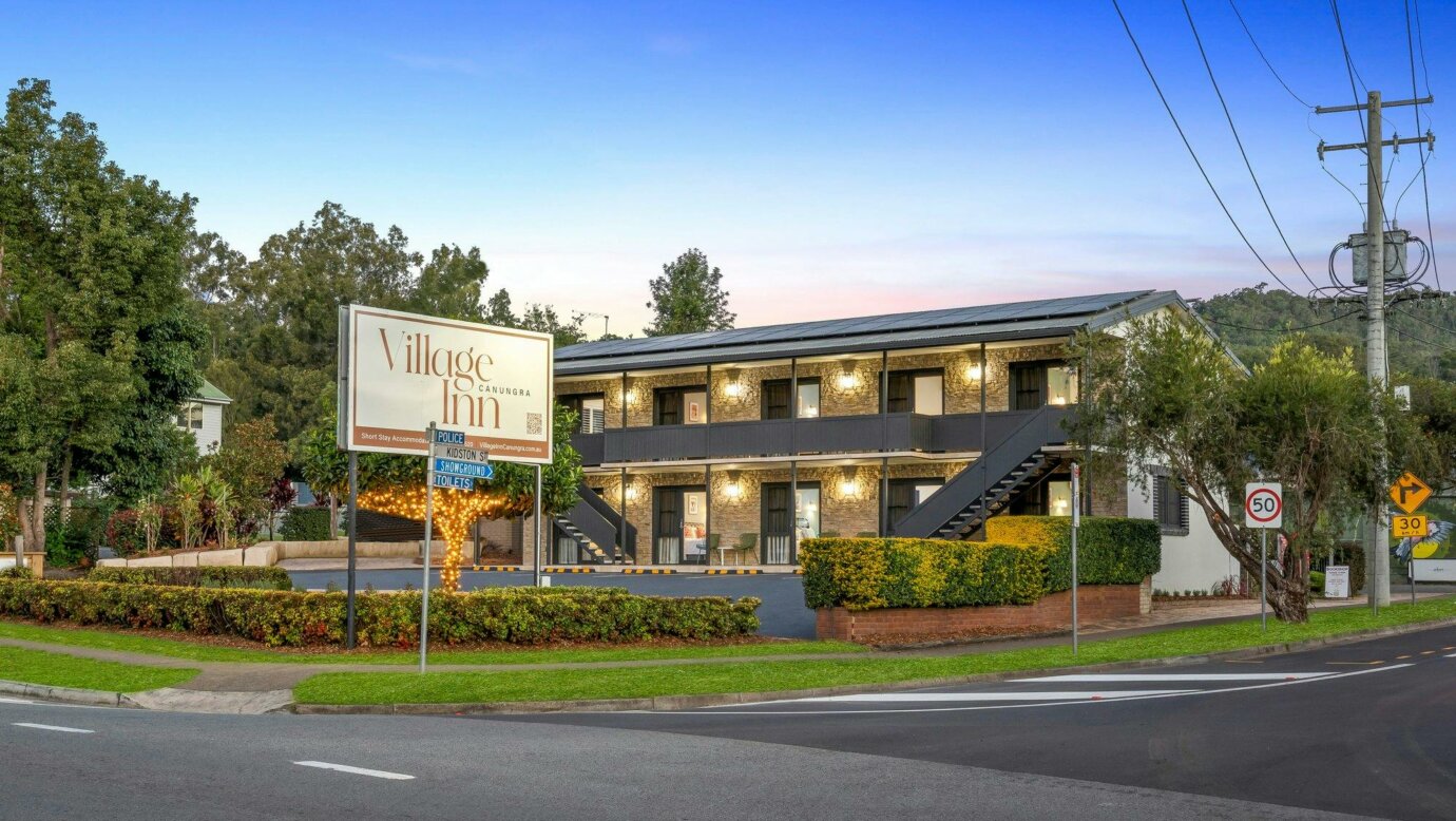 Village Inn Canungra