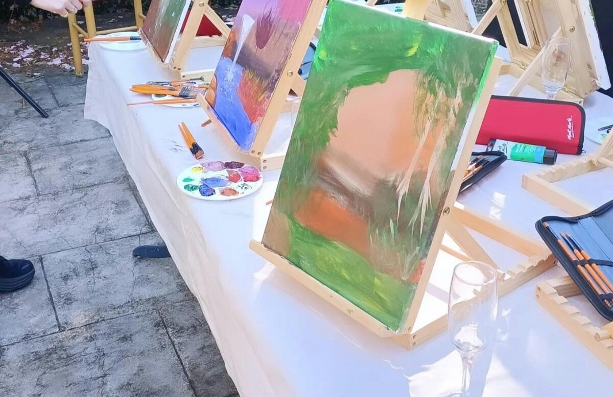 Curtis Falls Tamborine Mountain Painting Class